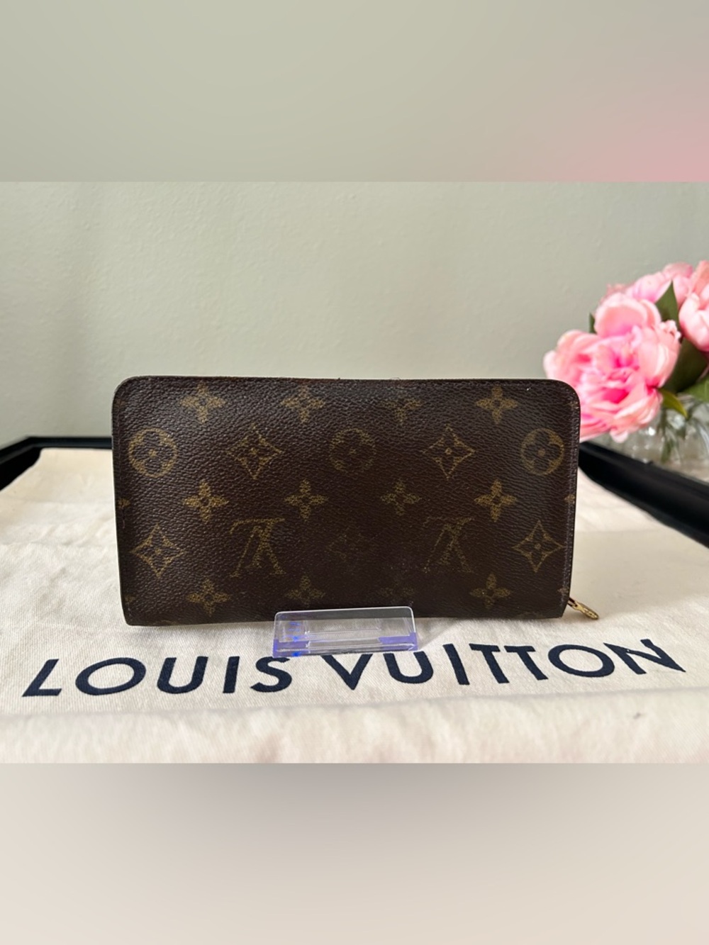 Louis Vuitton Monogram Zip Wallet with Gold Hardware - Picture 2 of 12